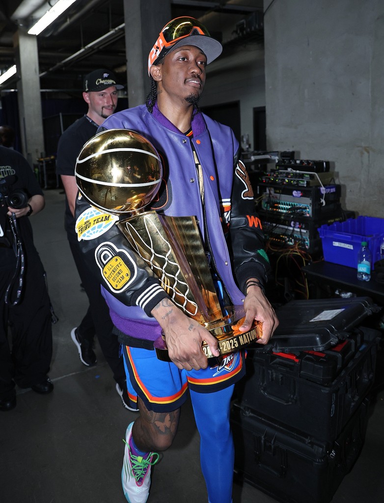 留一手杰伦威想拿5年2.87亿必须MVP/DPOY/一阵 二三阵拿不满
